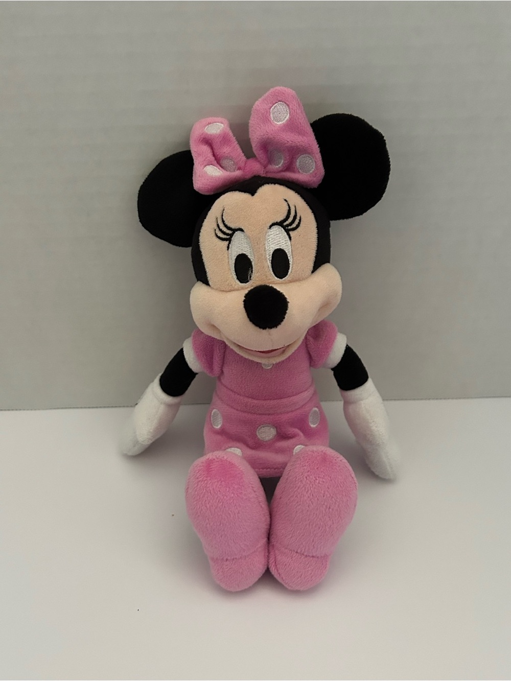 12” Minnie Mouse Plush Pink Dress Polka Dot Disney Mickey & Co Toy  Good pre own